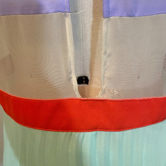 Colorblock Maxi Dress - Picture 6 of 7